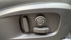 Land Rover Defender 3.0 D250 X-Dynamic SE 110 5dr Auto Diesel Estate